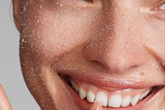 Exfoliación química vs. física