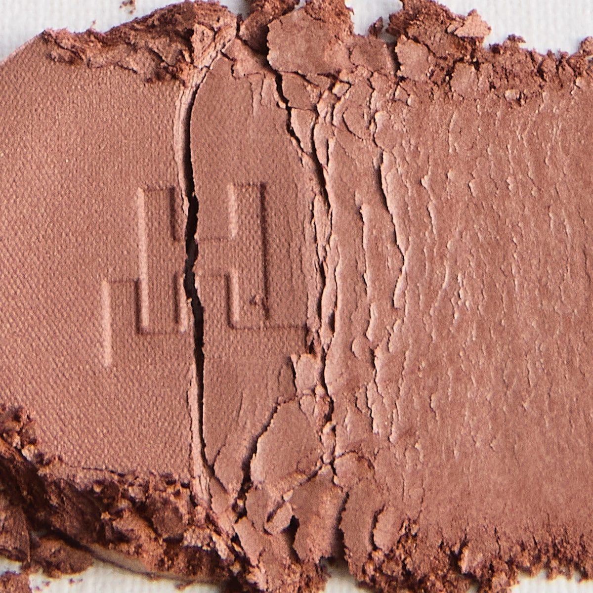 Essential Bronzer Compact