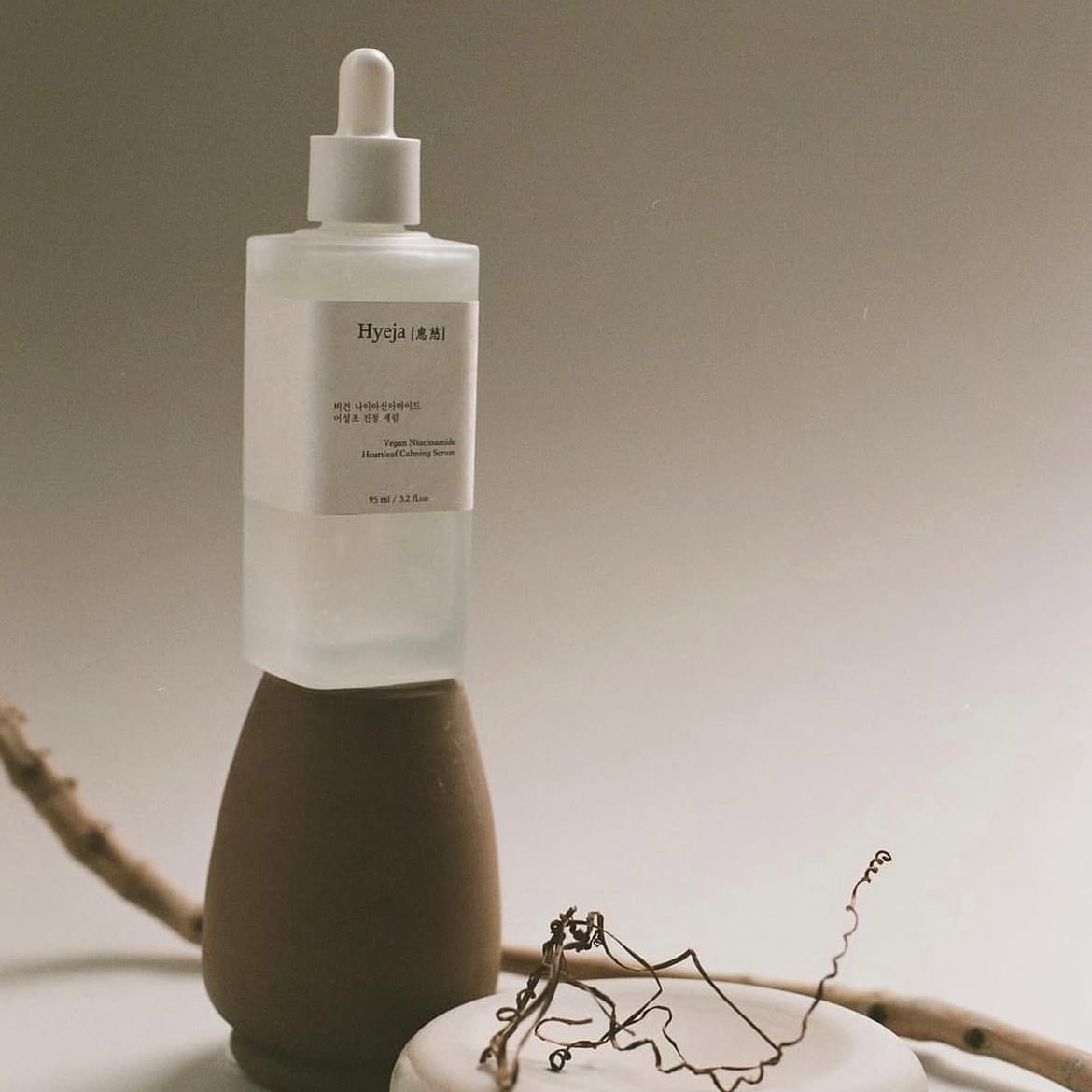 Hyeja Heartleaf Niacinamide Calming Serum | Hyeja Suero