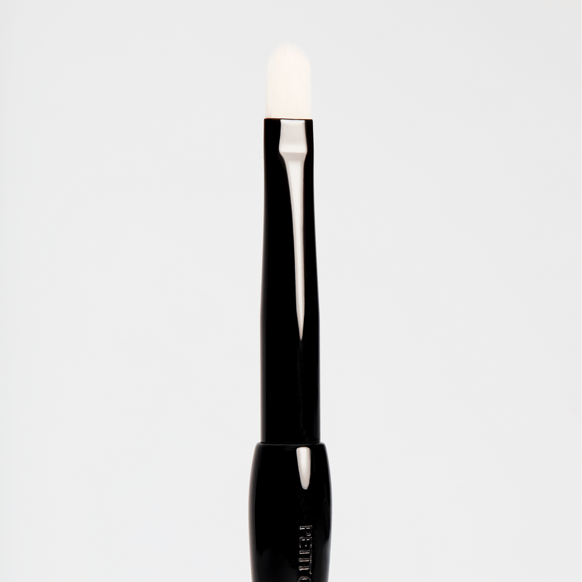 Petit Conceal Brush