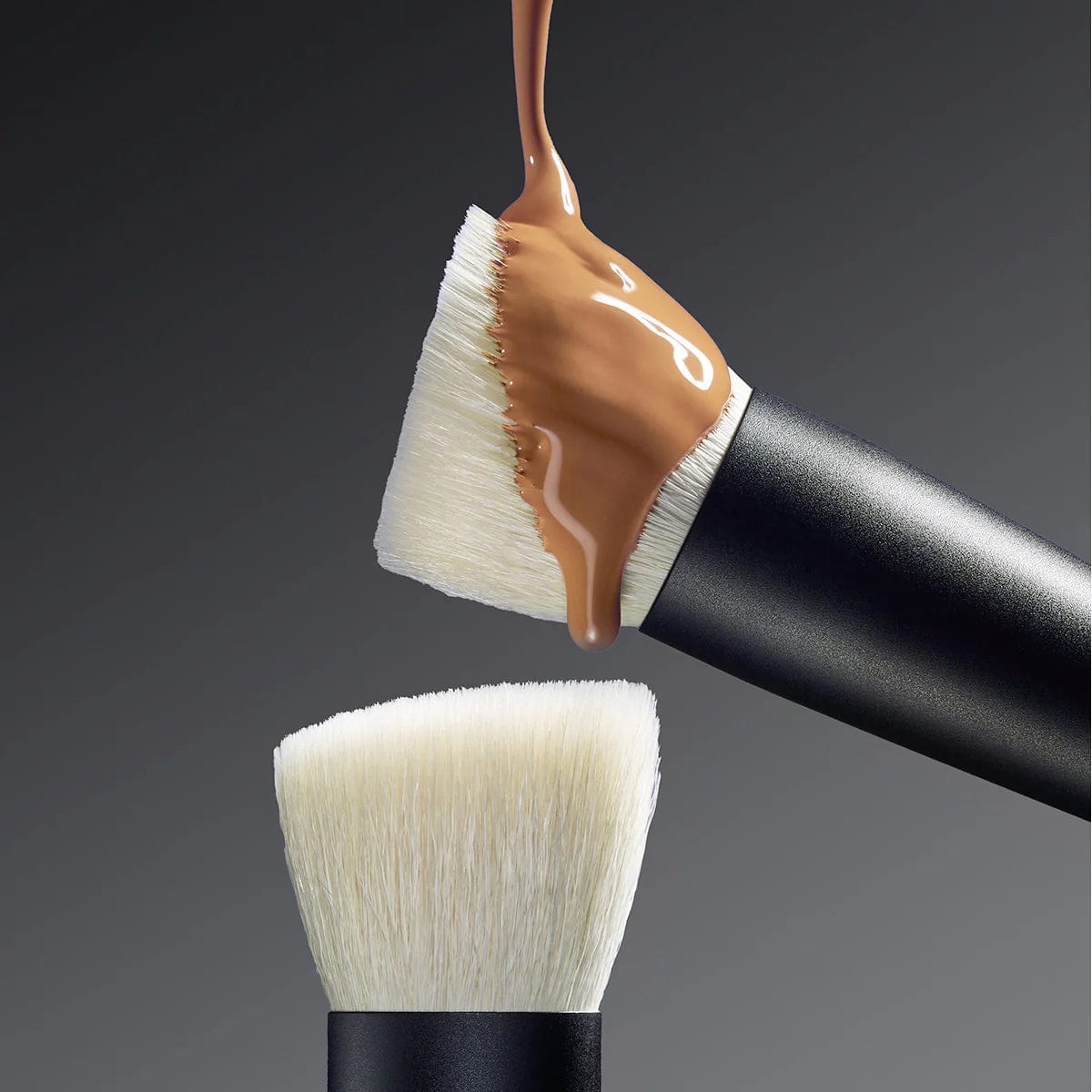 Artistique Foundation Brush